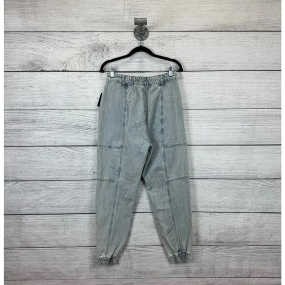 Hot Topic Women's Indigo Denim Side Chain Cargo Joggers - Picture 8 of 10